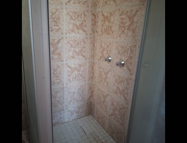2 BEDROOM HOUSE TO LET IN RESERVOIR HILLS